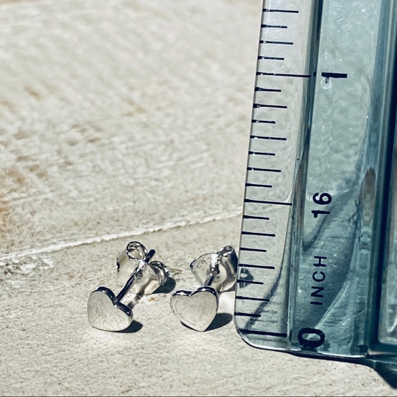 S925 Sterling Silver Heart Studs Posts Earrings - Picture 4 of 6